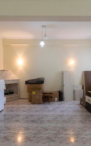Casa à venda com 210m², 3 quartos e 2 vagas1o. Andar - Sala