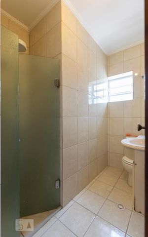 Casa à venda com 210m², 3 quartos e 2 vagas2o. Andar - Banheiro social
