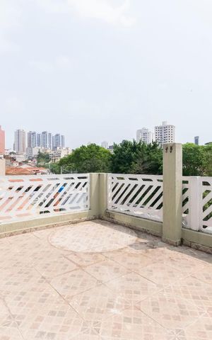 Casa à venda com 210m², 3 quartos e 2 vagas2o. Andar - Quarto 1 - Varanda