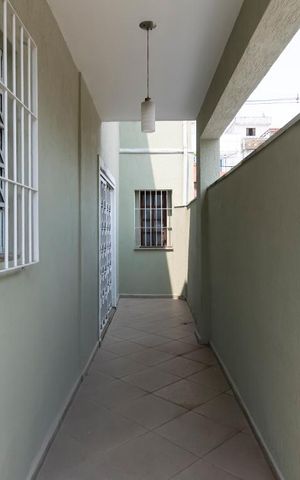 Casa à venda com 210m², 3 quartos e 2 vagas1o. Andar - Quintal