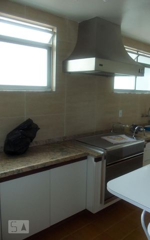 Apartamento à venda com 110m², 3 quartos e 2 vagas Apartamento à venda com 110m², 3 quartos e 2 vagasCozinha