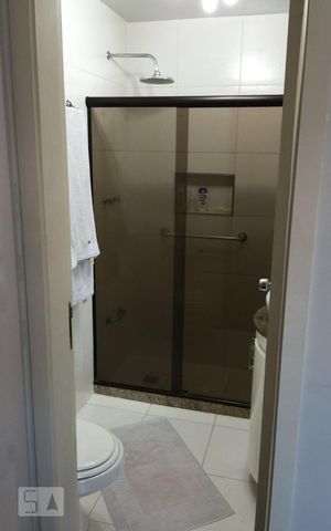 Apartamento à venda com 110m², 3 quartos e 2 vagas Apartamento à venda com 110m², 3 quartos e 2 vagasBanheiro da Suíte