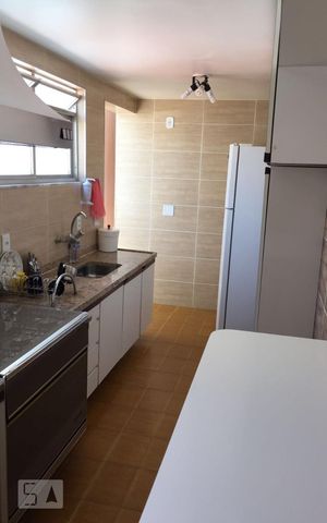Apartamento à venda com 110m², 3 quartos e 2 vagas Apartamento à venda com 110m², 3 quartos e 2 vagasCozinha