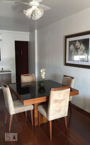 Apartamento à venda com 110m², 3 quartos e 2 vagas Apartamento à venda com 110m², 3 quartos e 2 vagasSala
