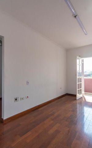 Casa à venda com 225m², 4 quartos e 5 vagas Casa à venda com 225m², 4 quartos e 5 vagasQuarto 3