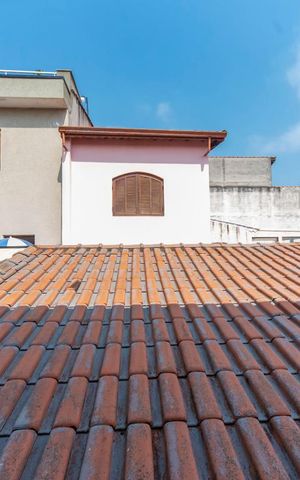 Casa à venda com 225m², 4 quartos e 5 vagas Casa à venda com 225m², 4 quartos e 5 vagasVista do Quarto 2