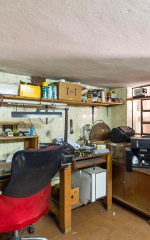 Apartamento à venda com 80m², 2 quartos e 1 vagaDepósito