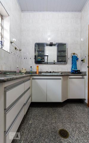 Apartamento à venda com 80m², 2 quartos e 1 vagaBanheiro Social 1