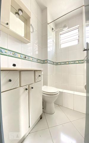 Apartamento à venda com 42m², 2 quartos e sem vagaBanheiro