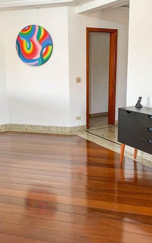 Apartamento à venda com 200m², 4 quartos e 3 vagas Apartamento à venda com 200m², 4 quartos e 3 vagasSala