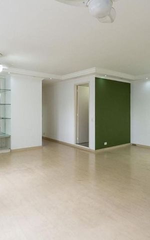 Apartamento à venda com 105m², 2 quartos e 1 vaga Apartamento à venda com 105m², 2 quartos e 1 vagaSala