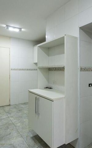 Apartamento à venda com 105m², 2 quartos e 1 vaga Apartamento à venda com 105m², 2 quartos e 1 vagaCozinha