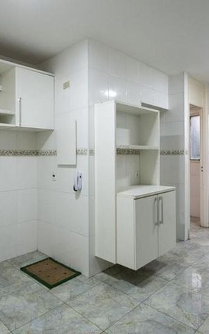 Apartamento à venda com 105m², 2 quartos e 1 vaga Apartamento à venda com 105m², 2 quartos e 1 vagaCozinha