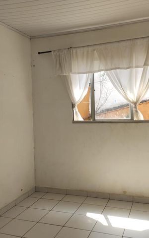 Casa à venda com 400m², 4 quartos e 6 vagas Casa à venda com 400m², 4 quartos e 6 vagasSala
