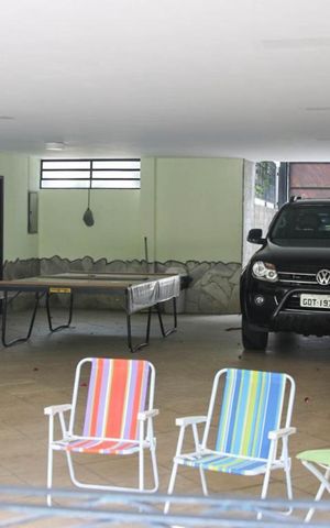 Casa à venda com 350m², 4 quartos e 3 vagas Casa à venda com 350m², 4 quartos e 3 vagasSalão
