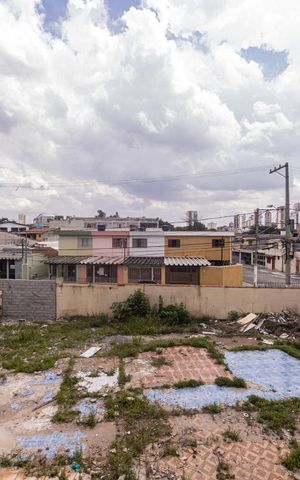 Casa à venda com 248m², 2 quartos e 2 vagasVista Quarto 2