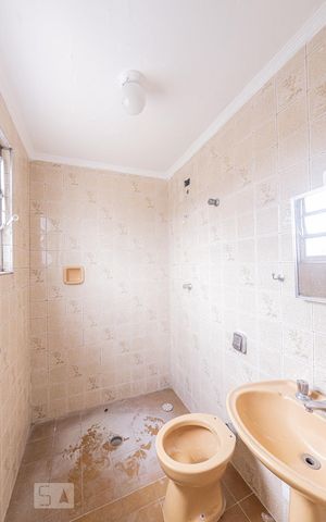 Casa à venda com 248m², 2 quartos e 2 vagasBanheiro Quarto 2