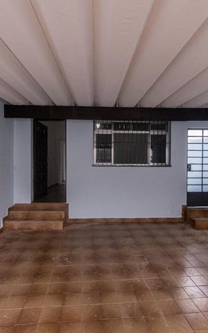 Casa à venda com 248m², 2 quartos e 2 vagasGaragem