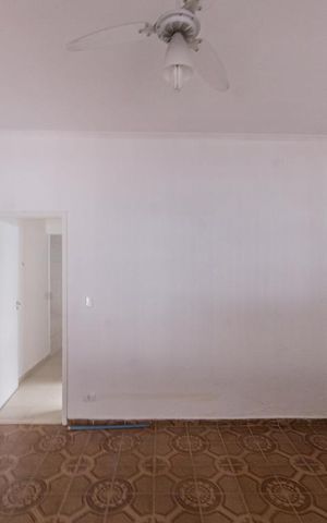 Casa à venda com 248m², 2 quartos e 2 vagasSala