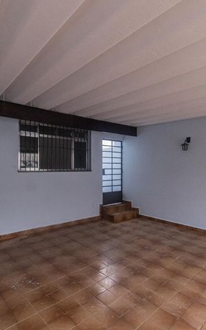 Casa à venda com 248m², 2 quartos e 2 vagasGaragem