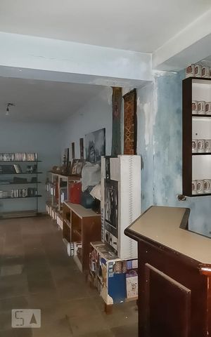 Casa à venda com 726m², 3 quartos e 2 vagas Casa à venda com 726m², 3 quartos e 2 vagasSala 2