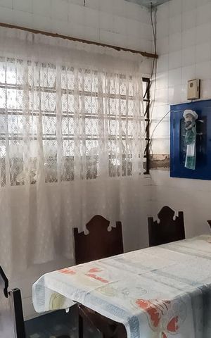 Casa à venda com 726m², 3 quartos e 2 vagas Casa à venda com 726m², 3 quartos e 2 vagasCozinha