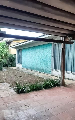 Casa à venda com 726m², 3 quartos e 2 vagas