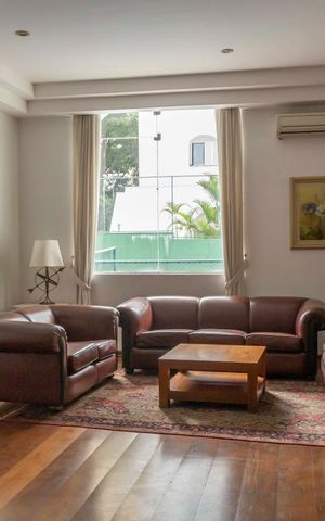 Apartamento para alugar com 225m², 3 quartos e 4 vagasSala