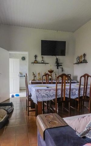 Casa à venda com 492m², 2 quartos e 2 vagasSala