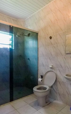 Casa à venda com 492m², 2 quartos e 2 vagasBanheiro