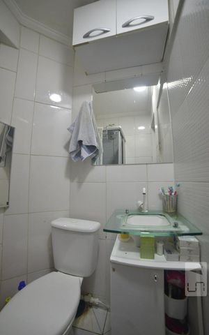 Apartamento à venda com 32m², 2 quartos e sem vagaBanheiro