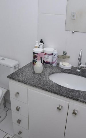 Apartamento à venda com 53m², 2 quartos e 1 vagaBanheiro Social