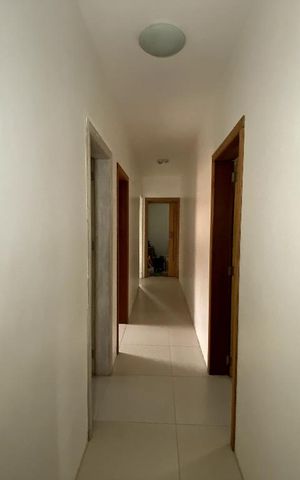 Casa à venda com 120m², 4 quartos e 4 vagasCorredor