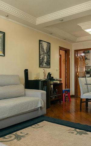 Apartamento à venda com 130m², 3 quartos e 2 vagas Apartamento à venda com 130m², 3 quartos e 2 vagasSala