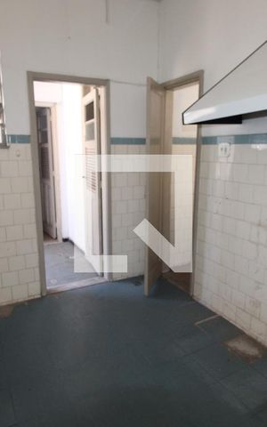 Apartamento para alugar com 100m², 2 quartos e sem vagaCozinha