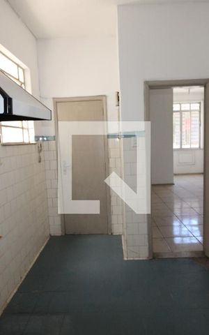 Apartamento para alugar com 100m², 2 quartos e sem vagaCozinha
