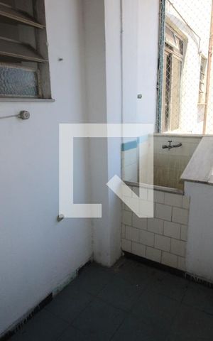 Apartamento para alugar com 100m², 2 quartos e sem vagaÁrea de Serviço
