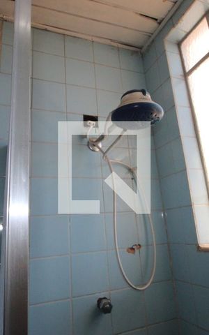 Apartamento para alugar com 100m², 2 quartos e sem vagaBanheiro