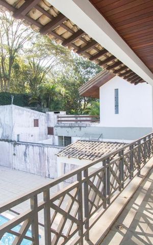 Casa de condomínio para alugar com 490m², 3 quartos e 4 vagasVaranda Suíte 1