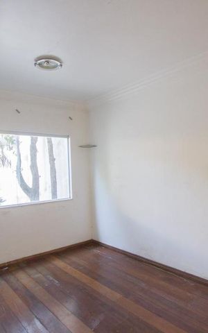 Casa de condomínio para alugar com 490m², 3 quartos e 4 vagasEscritório