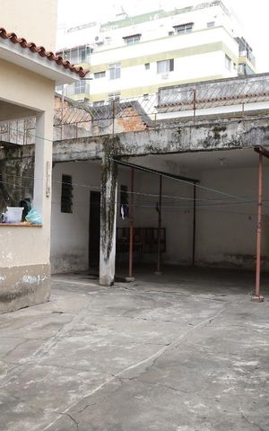Casa à venda com 279m², 3 quartos e 10 vagasquintal