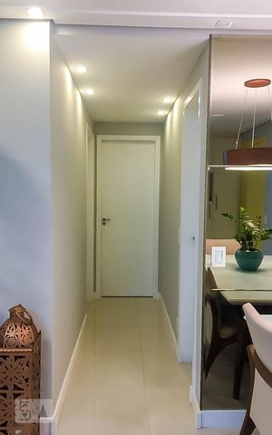 Apartamento à venda com 69m², 2 quartos e 1 vaga Apartamento à venda com 69m², 2 quartos e 1 vagaBanheiro Corredor