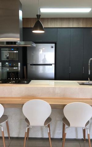 Apartamento à venda com 180m², 3 quartos e 2 vagas Apartamento à venda com 180m², 3 quartos e 2 vagasCozinha
