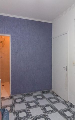 Casa à venda com 385m², 4 quartos e 2 vagasQuarto de serviço