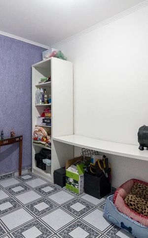 Casa à venda com 385m², 4 quartos e 2 vagasQuarto de serviço