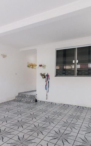 Casa à venda com 385m², 4 quartos e 2 vagasGaragem
