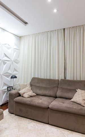 Casa à venda com 385m², 4 quartos e 2 vagasSala