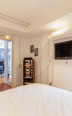Apartamento à venda com 130m², 1 quarto e 2 vagas Apartamento à venda com 130m², 1 quarto e 2 vagasSuíte