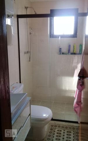 Apartamento à venda com 100m², 3 quartos e 2 vagas Apartamento à venda com 100m², 3 quartos e 2 vagasBanheiro