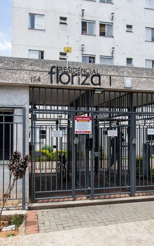 Apartamento para alugar com 48m², 2 quartos e 1 vagaFachada